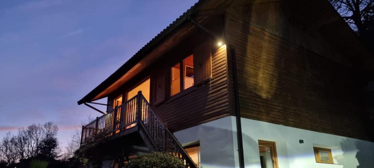 Chalet Sophie - Luxury Chalet Roletto المظهر الخارجي الصورة