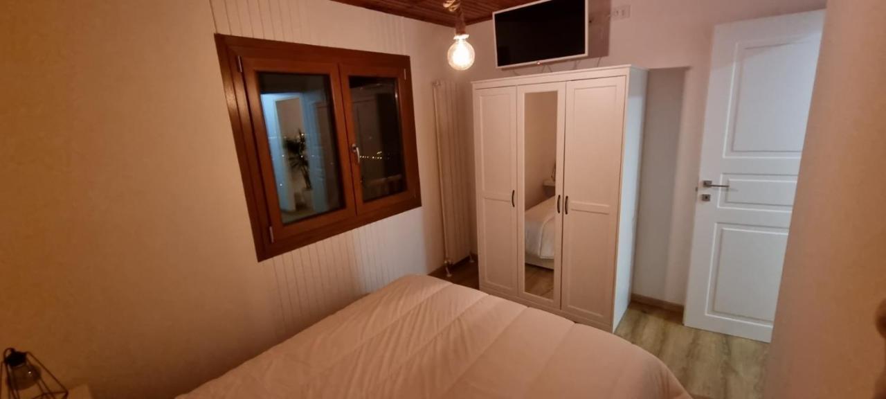 Chalet Sophie - Luxury Chalet Roletto المظهر الخارجي الصورة