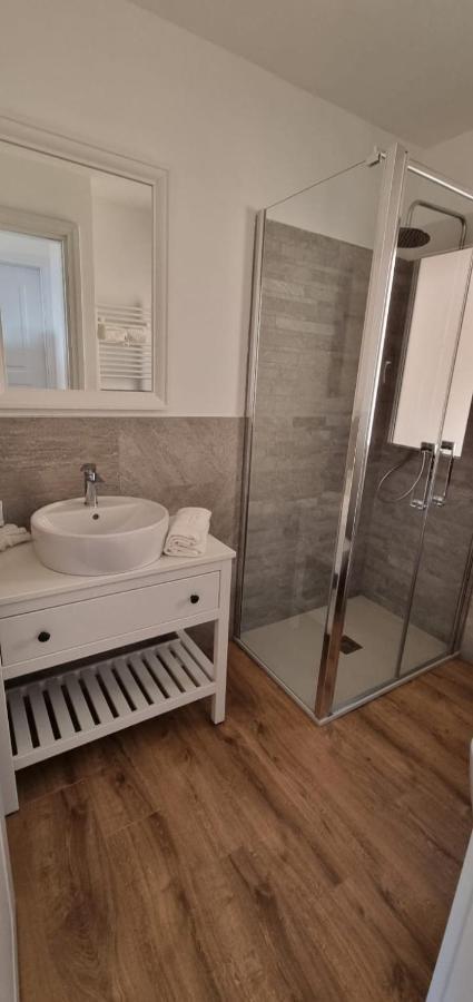 Chalet Sophie - Luxury Chalet Roletto المظهر الخارجي الصورة