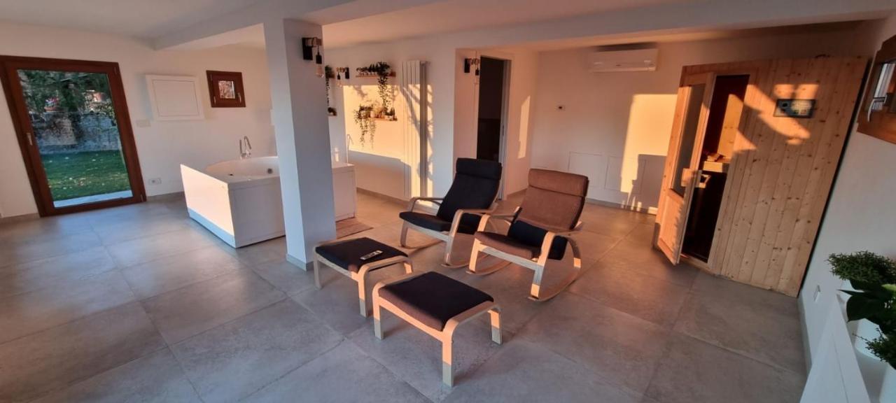 Chalet Sophie - Luxury Chalet Roletto المظهر الخارجي الصورة