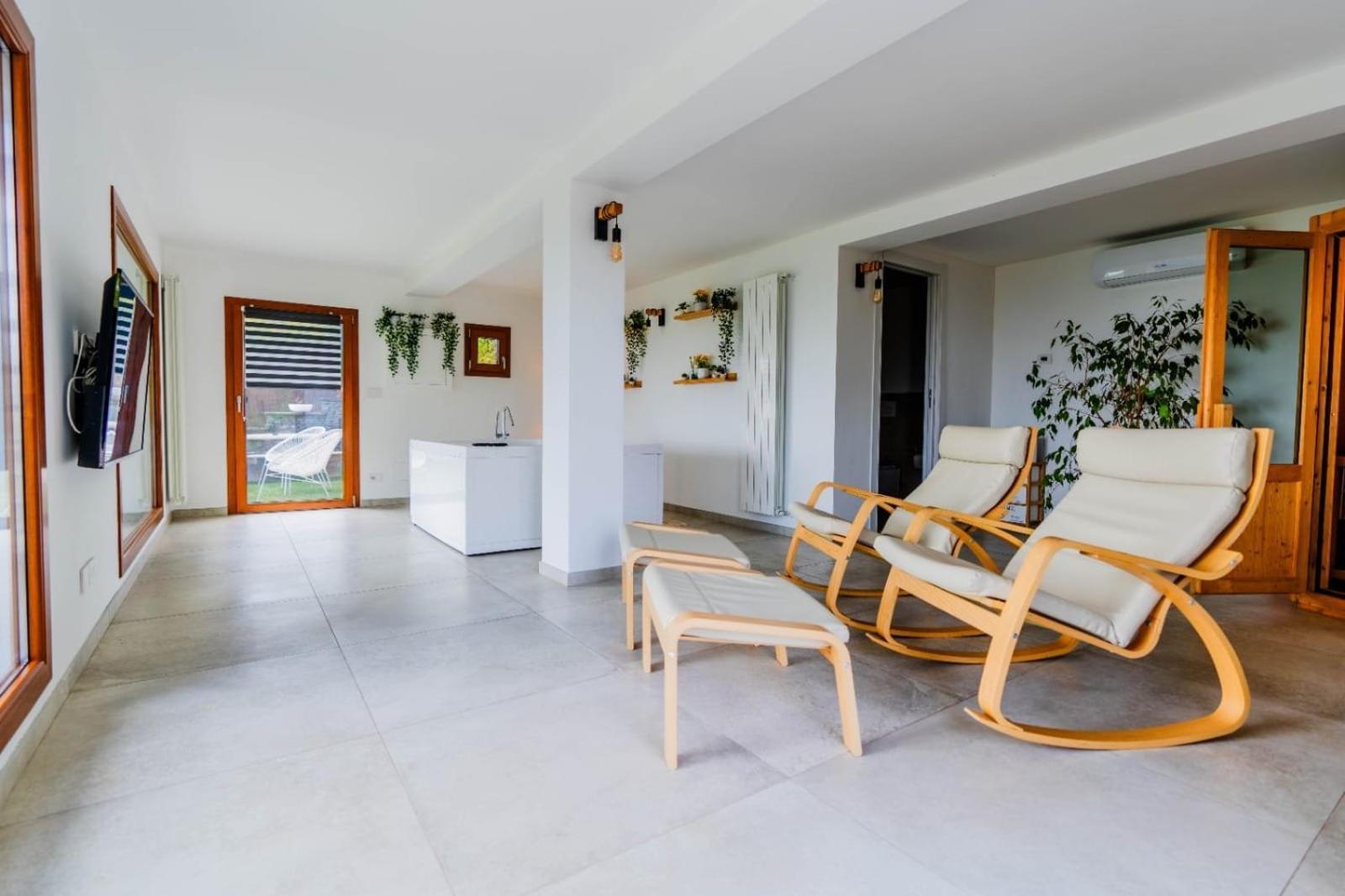Chalet Sophie - Luxury Chalet Roletto المظهر الخارجي الصورة